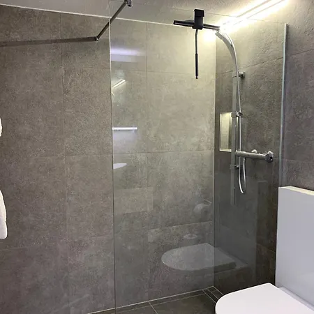 Near アパート ラア